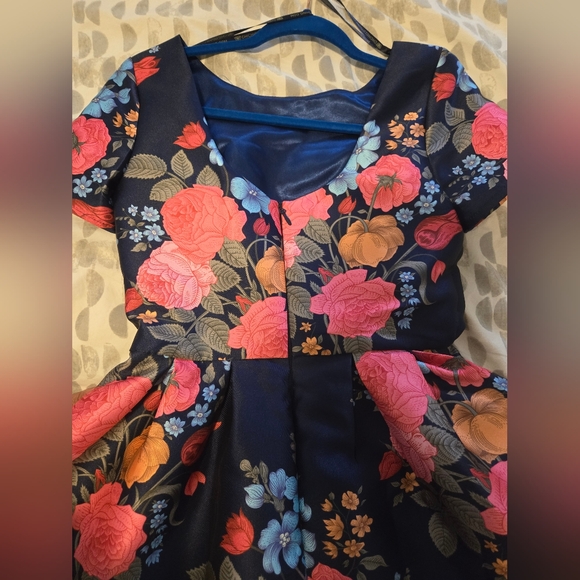 Chi Chi London Floral Dress - Picture 5 of 7